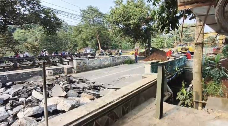 DSDABMBK Tangsel Rekonstruksi Jembatan Kali Angke di Jalan Sumatera